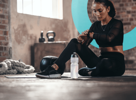 Zajęcia grupowe czy treningi personalne – co lepiej działa w klubie fitness?